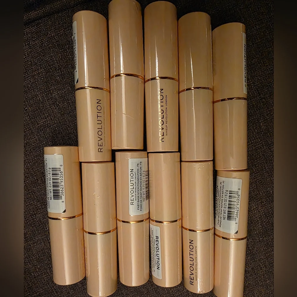 Bundle: Revolution Fast Base Stick Foundation x10‎